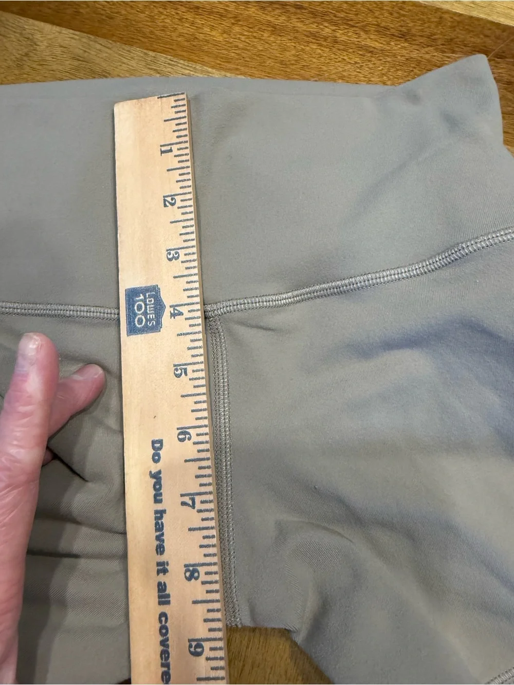 Alo Yoga High-Waist Legit leggings Tan with Black Stripe Detail size small
